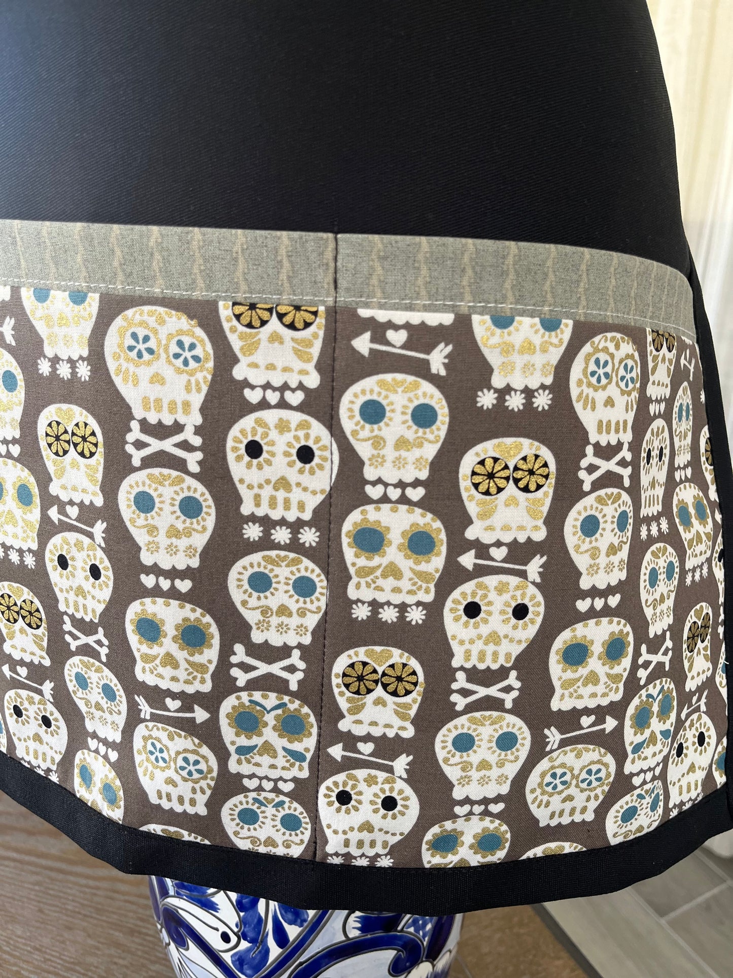 Calaveritas Multipurpose Apron