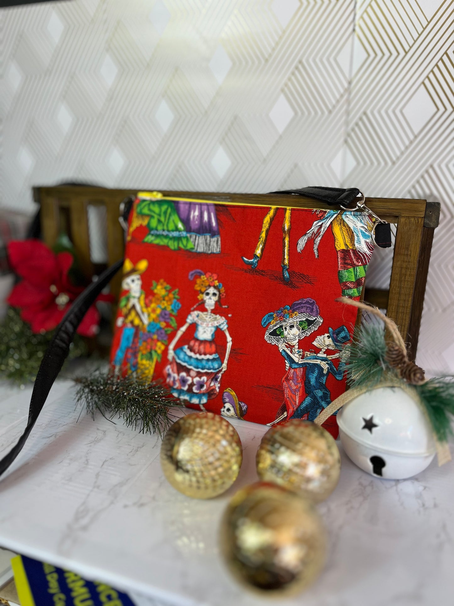 De paseo Crossbody Bag (Red)