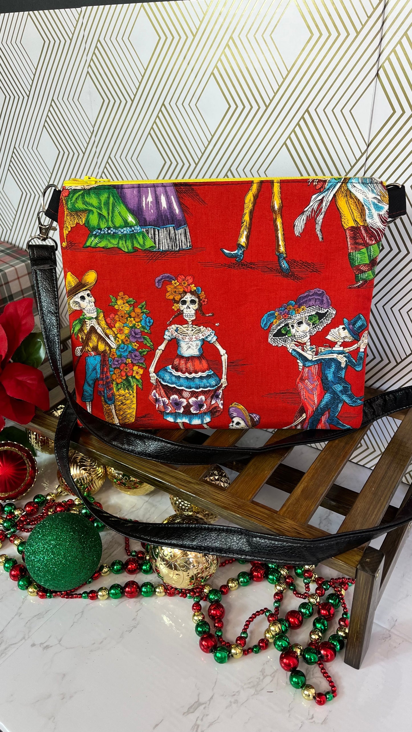 De paseo Crossbody Bag (Red)