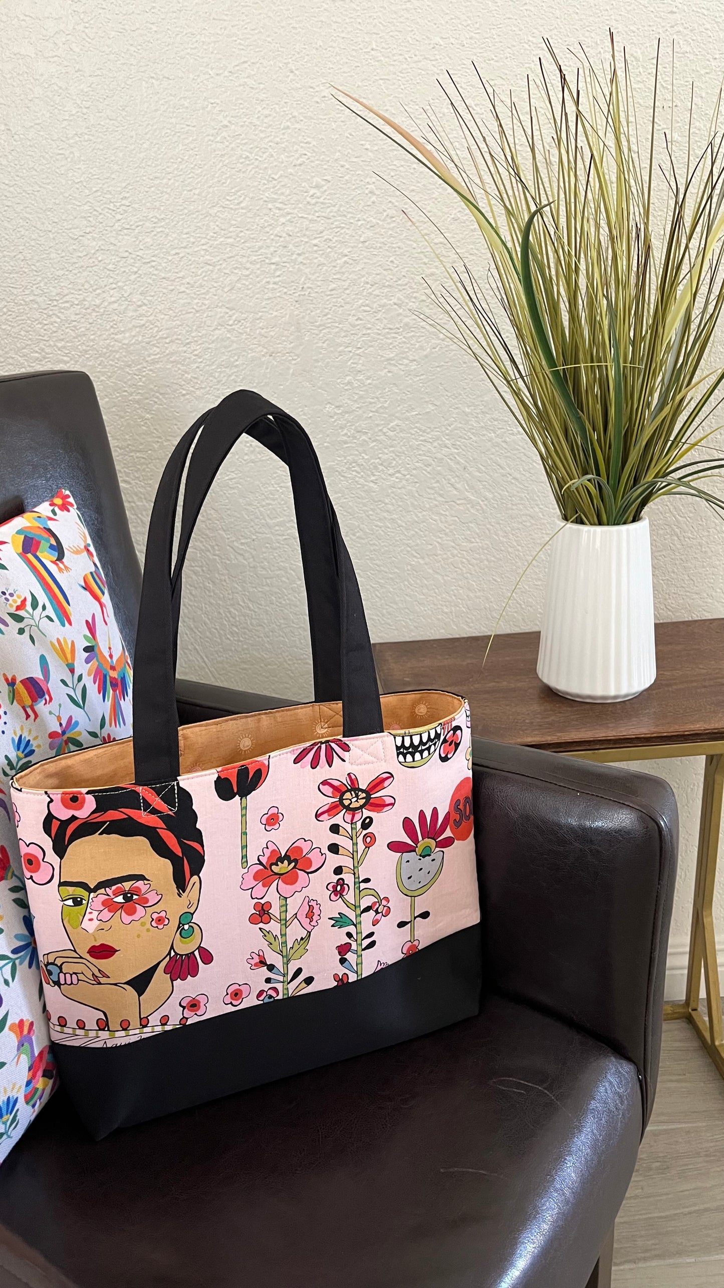 Frida (pink) - Small Tote Bag