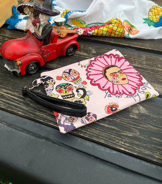 Frida “Ya no estoy sola” Zipper Bag (pink)