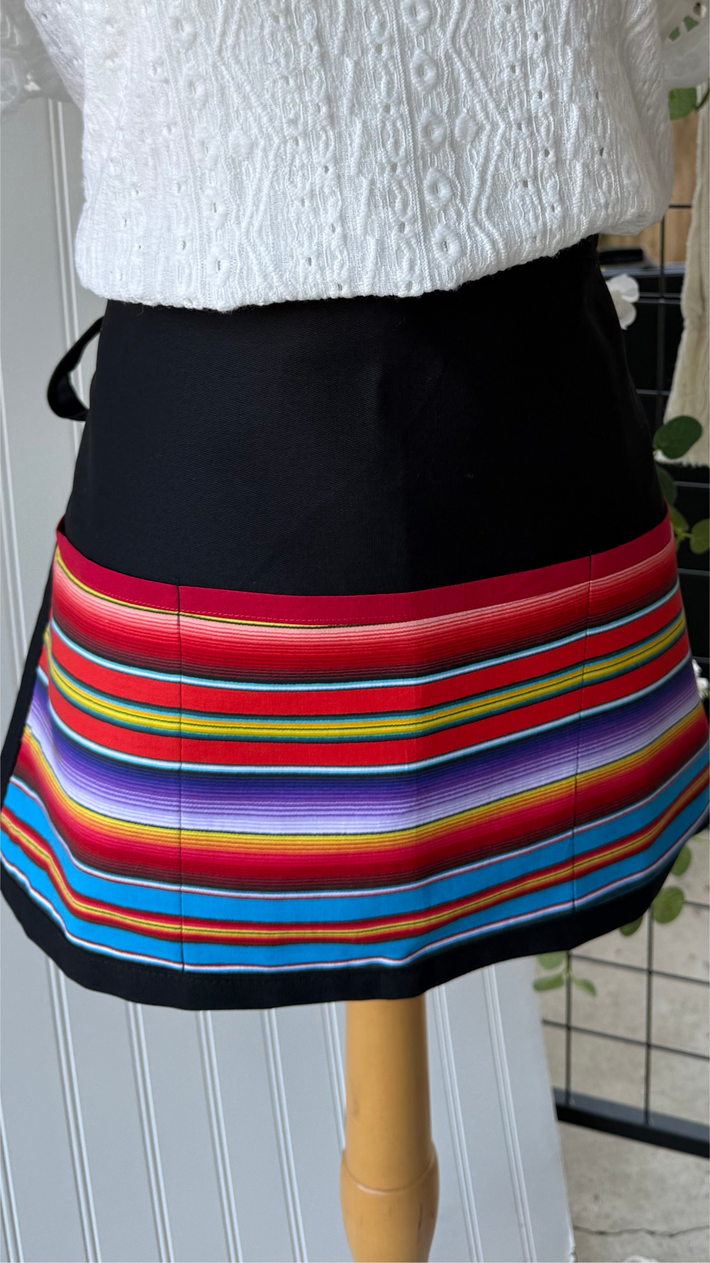 Sarape inspired Multipurpose Apron - (red tones)