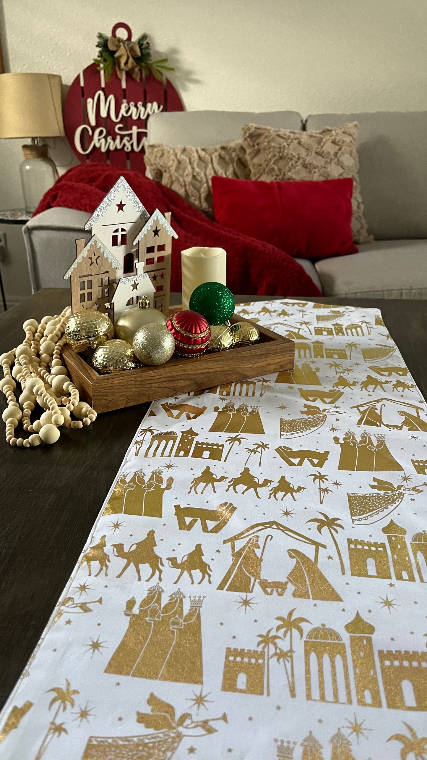Navidad Table Runner (Gold)