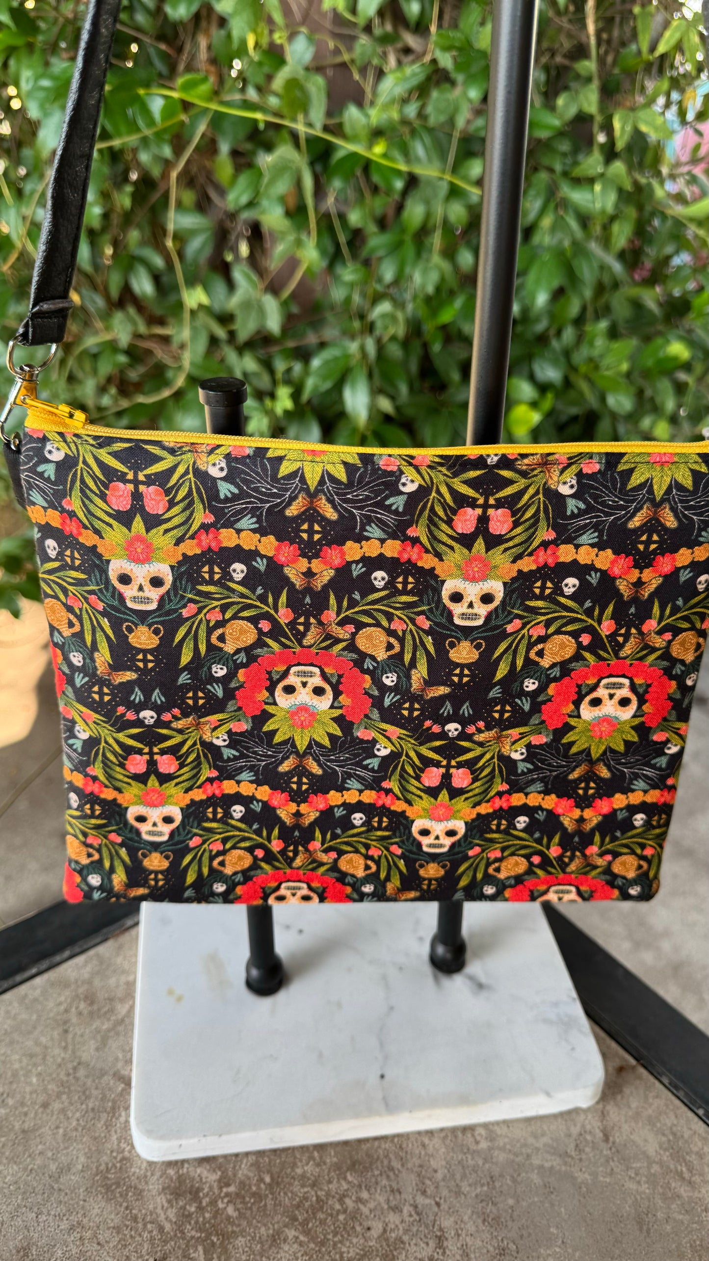 Calaveras y Cempasuchitl Zipper Bag
