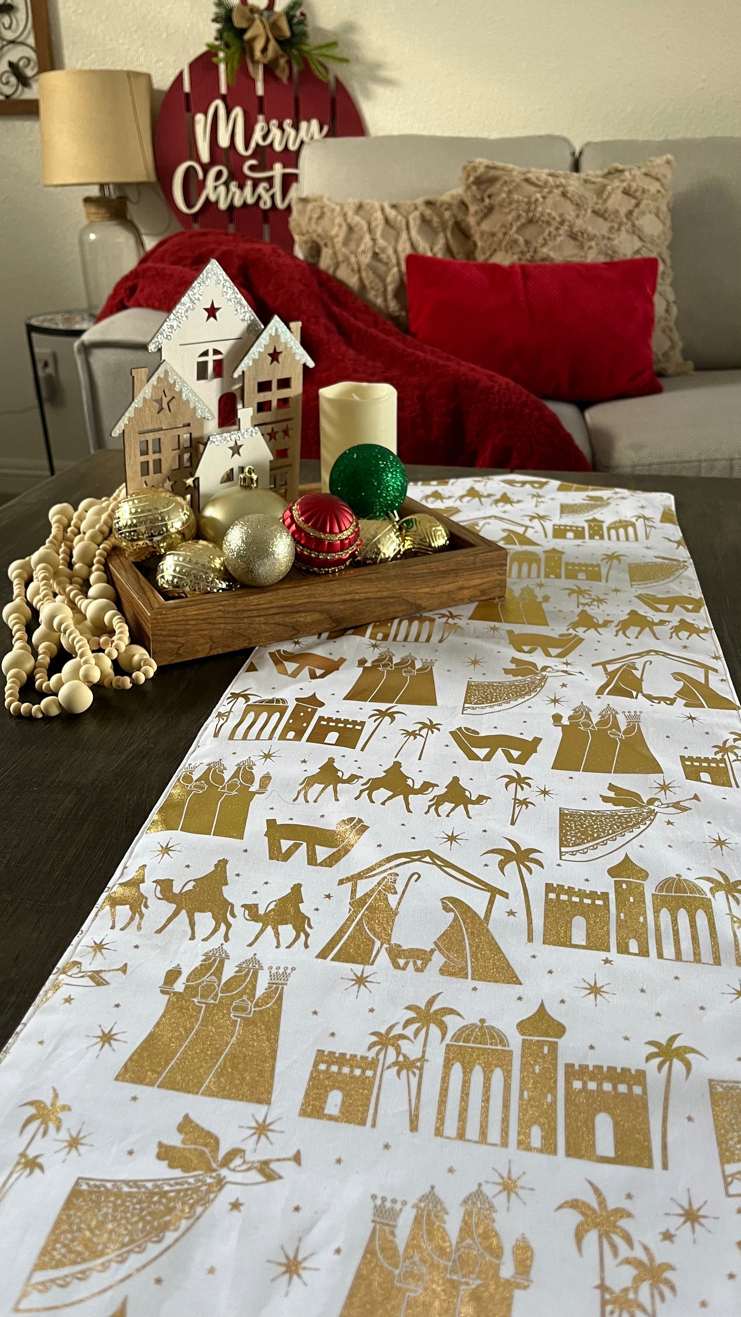 Navidad Table Runner (Gold)
