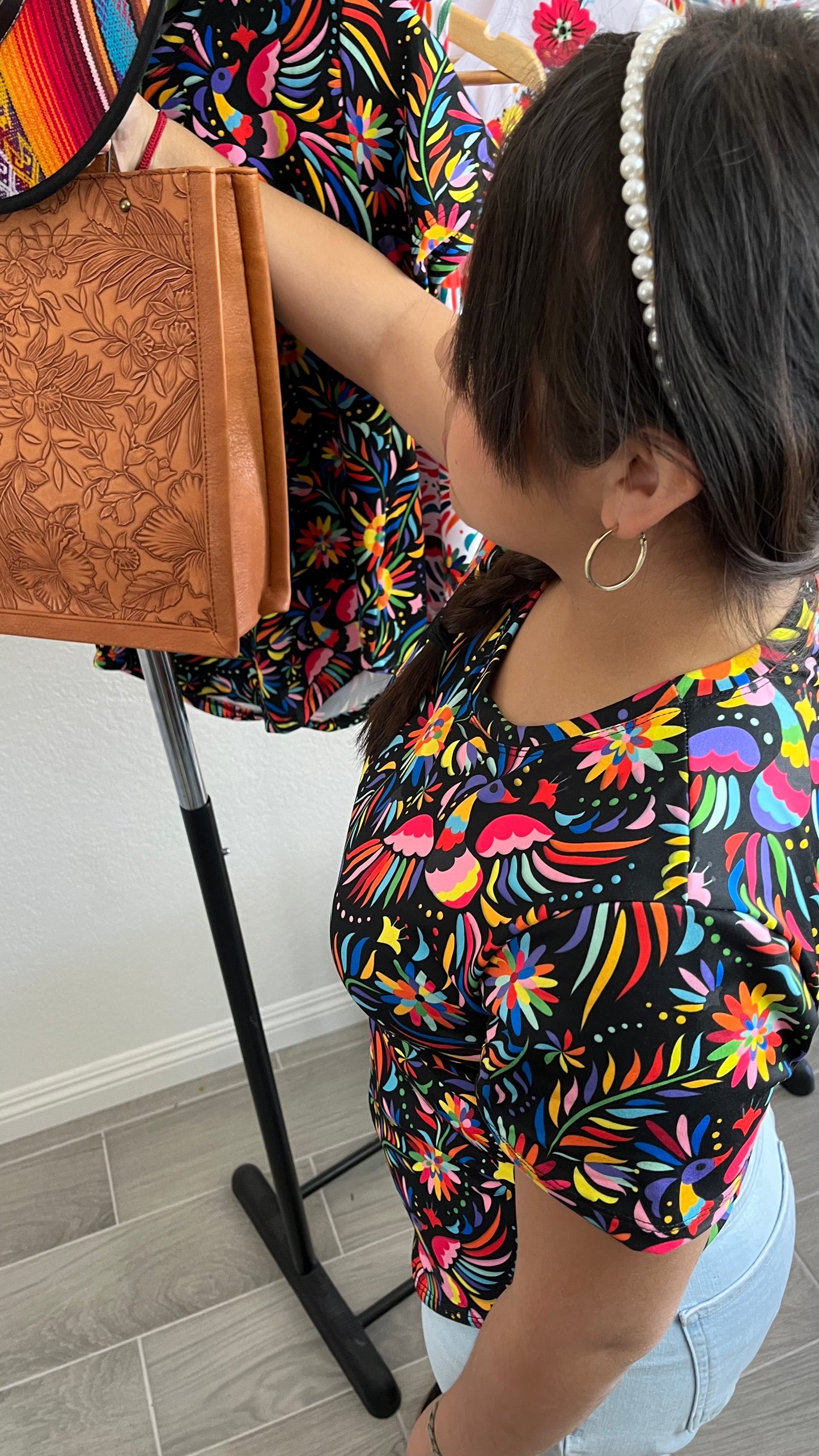 Otomi Printed T-Shirt (black)