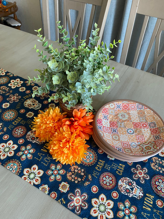 Mi casa es su casa- Table Runner (Calaveritas)