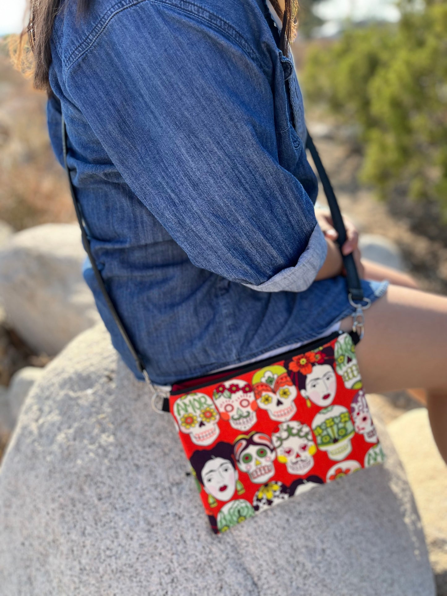 Frida & Calaveritas Zipper Bag (Red)