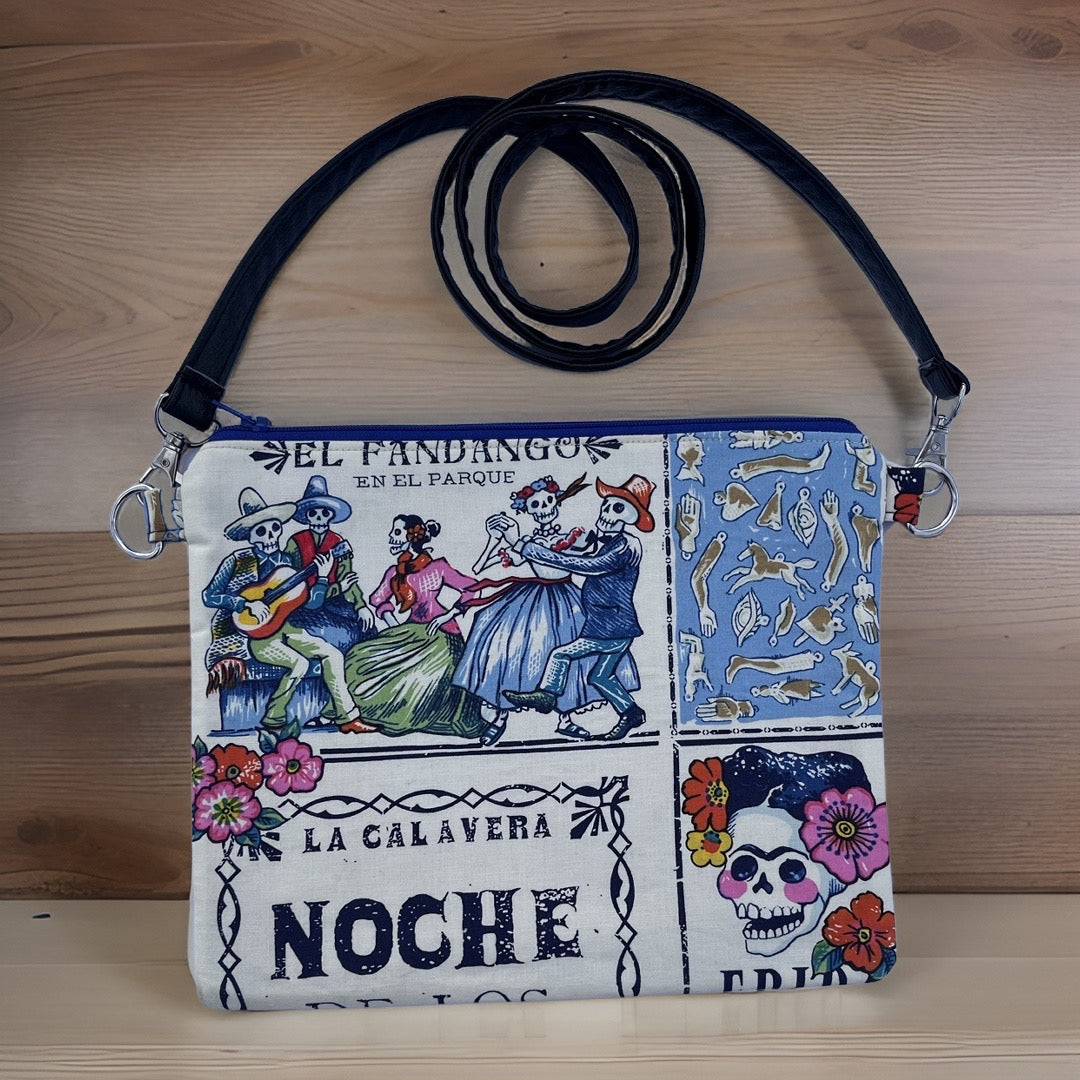 Fandango en el parque Zipper Bag (blue)