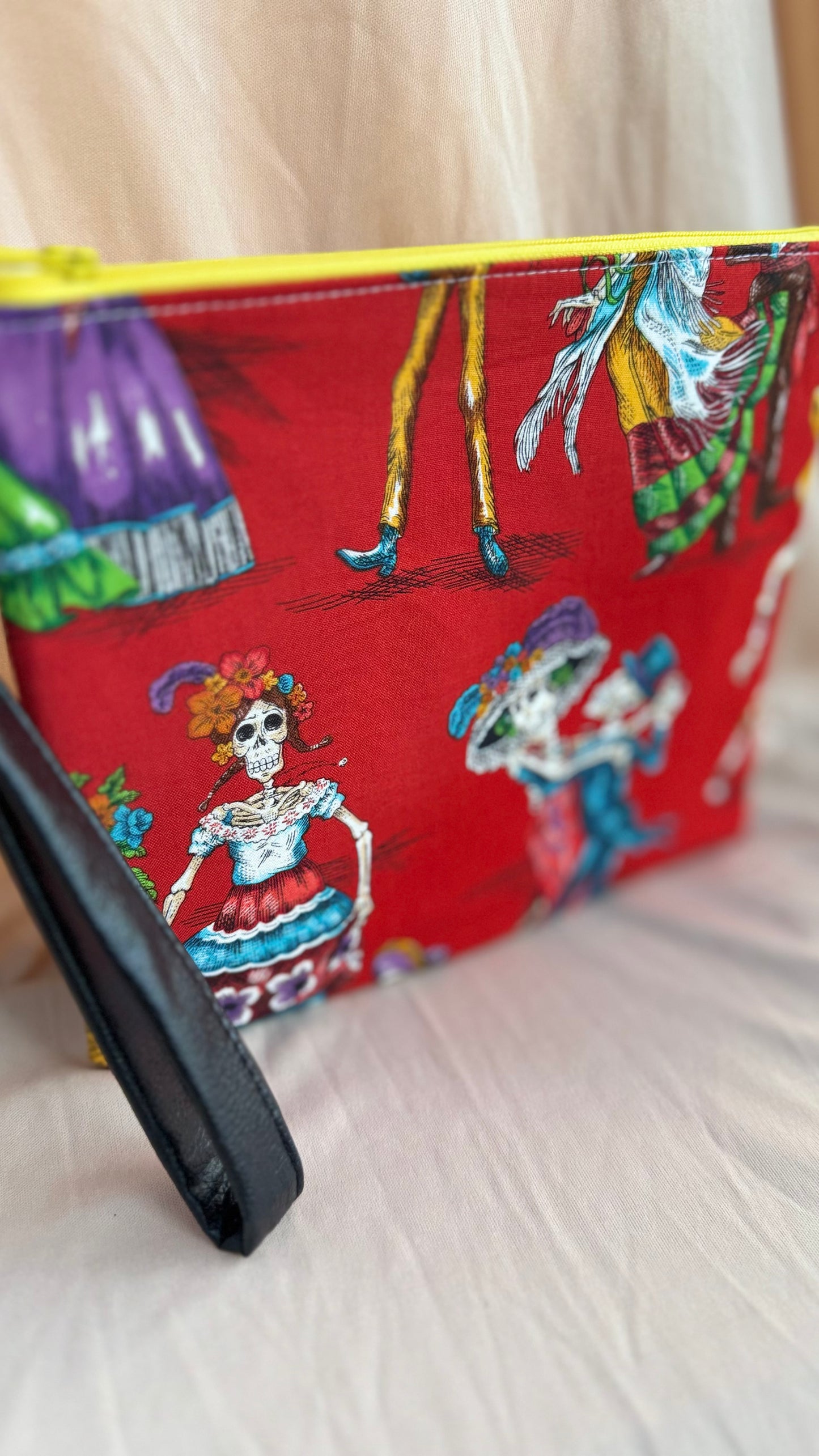 Calaveras Zipper Bag (red)