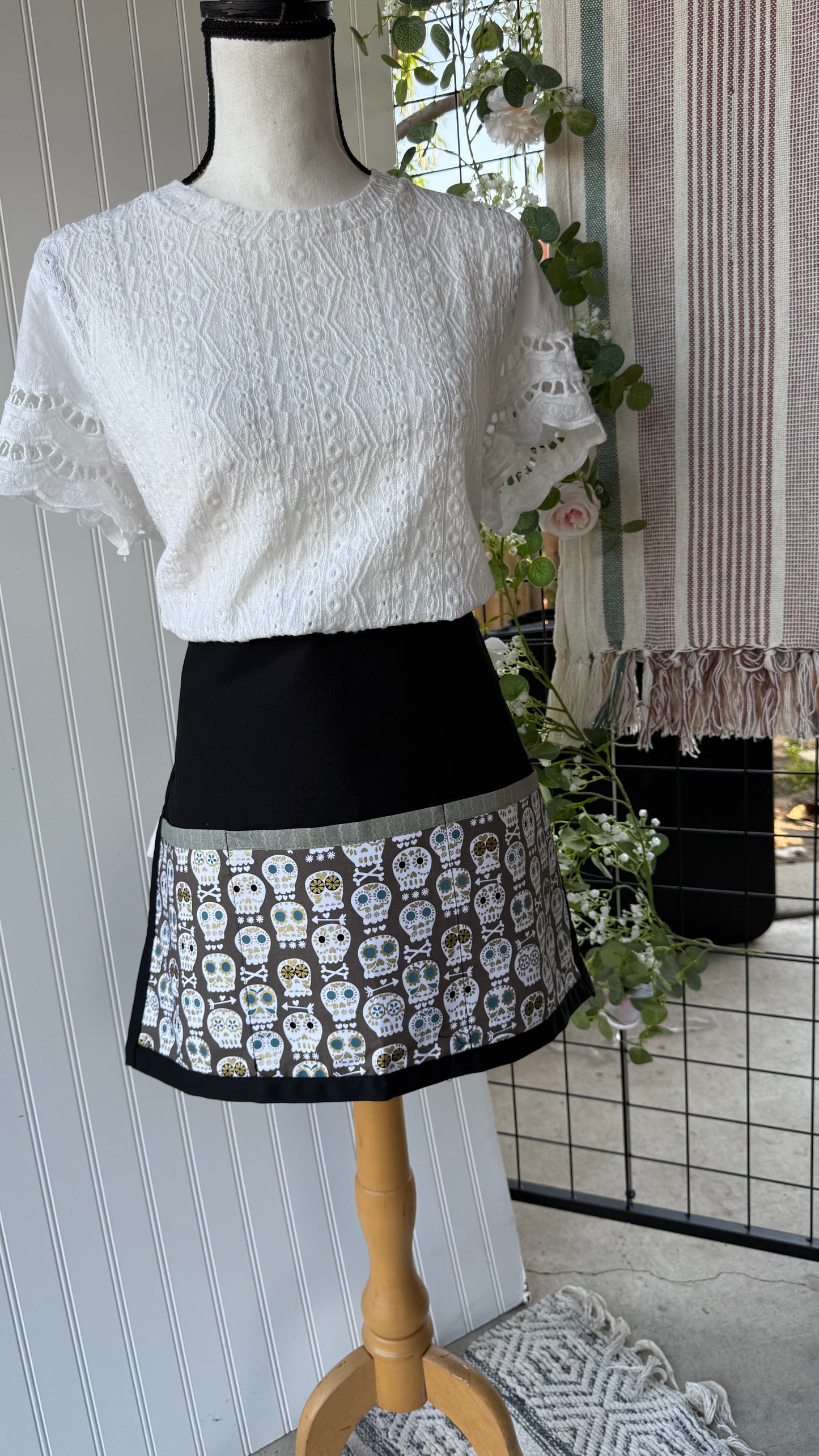 Calaveritas Multipurpose Apron