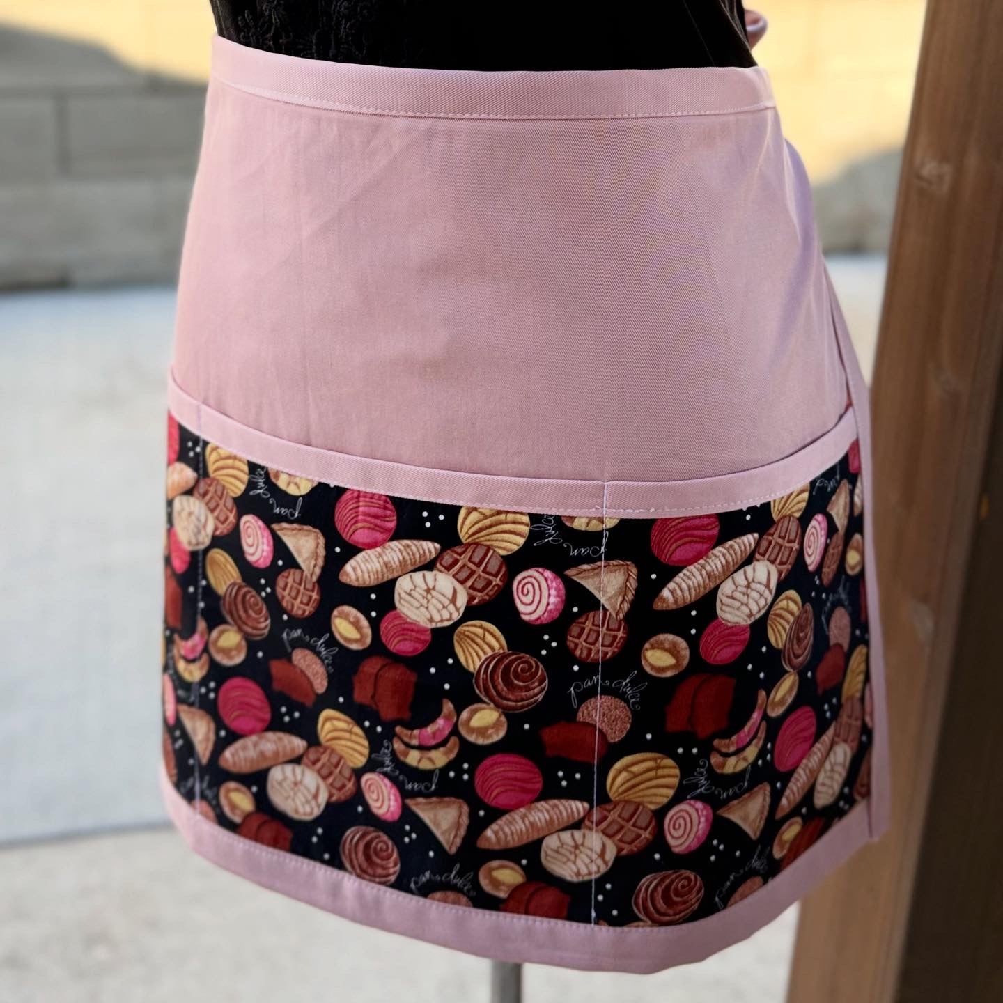 Pan Dulce - Multipurpose Apron (pink)