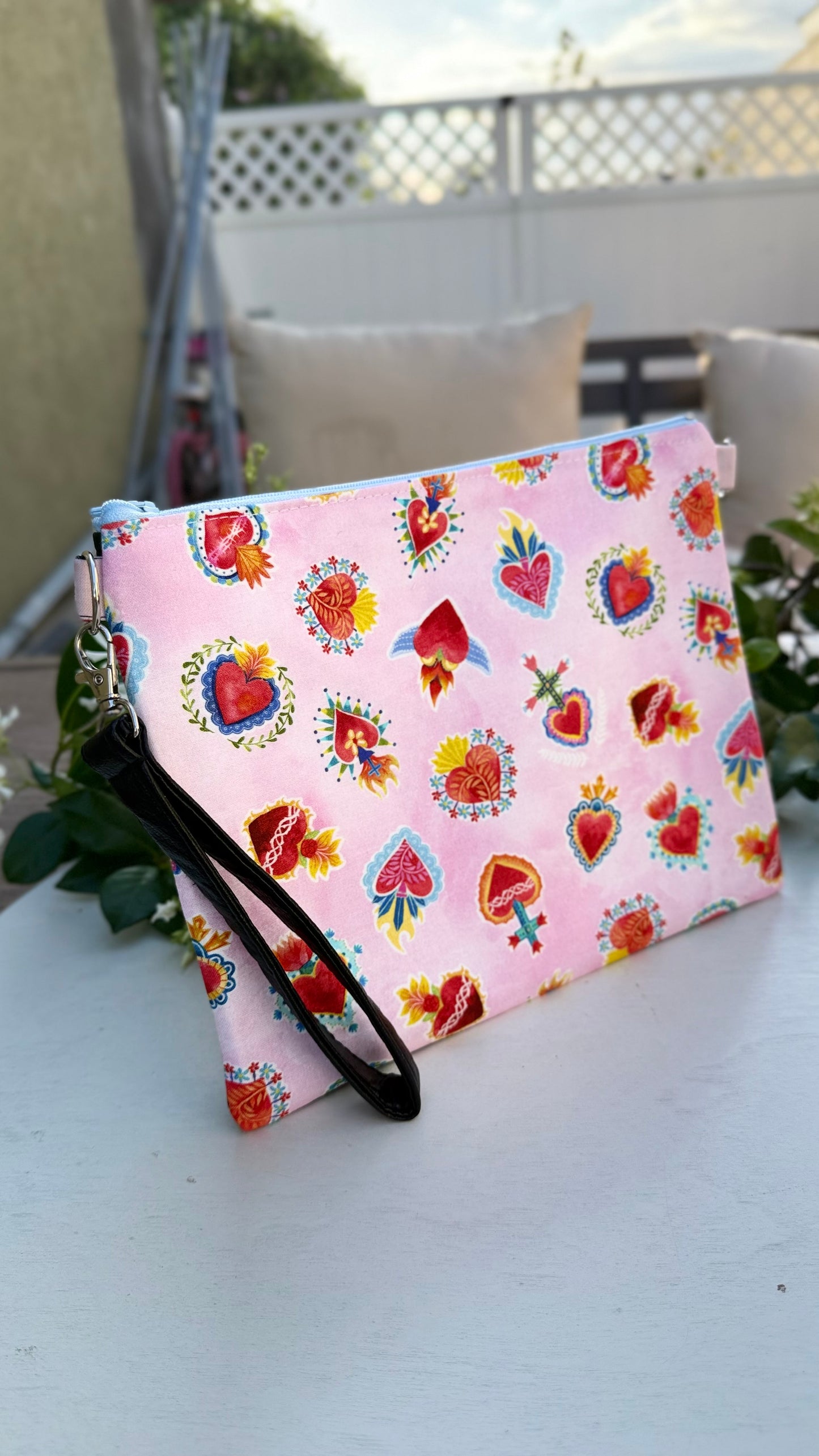 Sacred HeartsZipper Bag (pink)