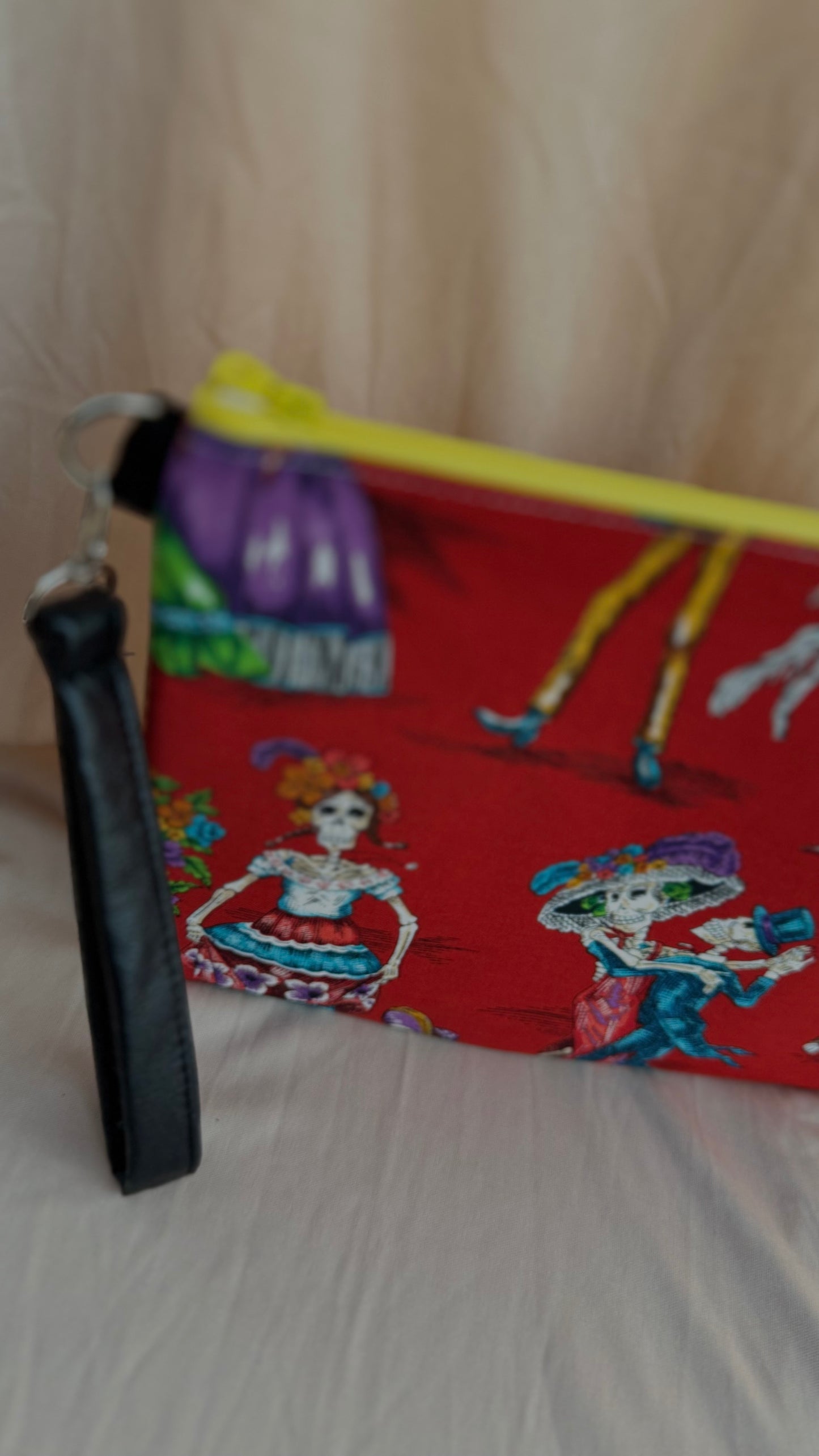 Calaveras Zipper Bag (red)
