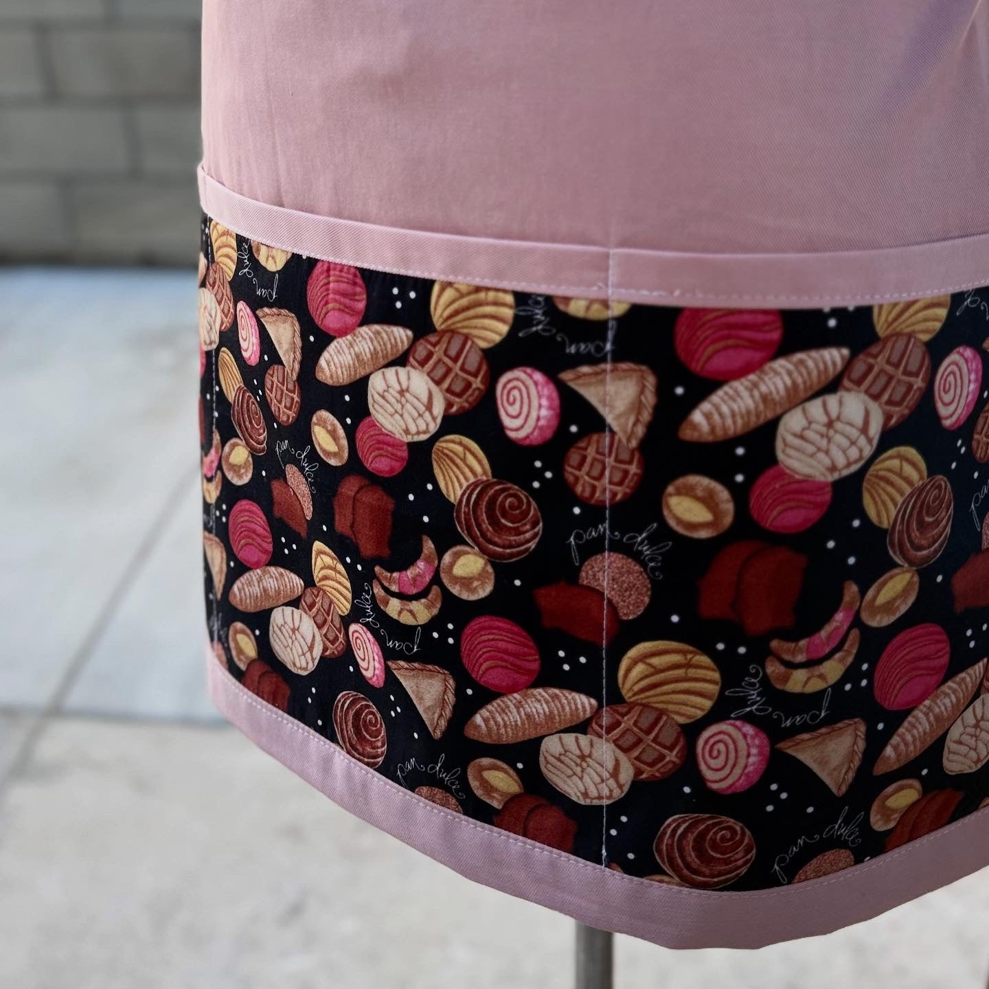 Pan Dulce - Multipurpose Apron (pink)