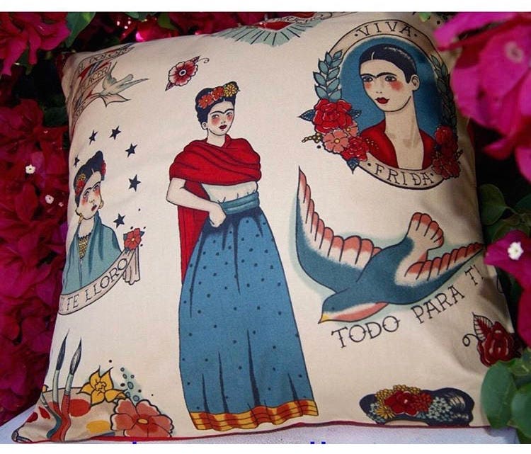 Frida decorative pillow