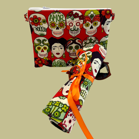 Calaveras Makeup Bag and Brushroll (red)