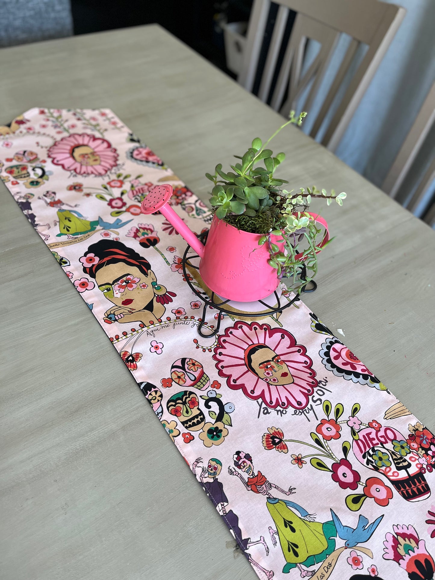 Frida “ya no estoy sola” Table Runner
